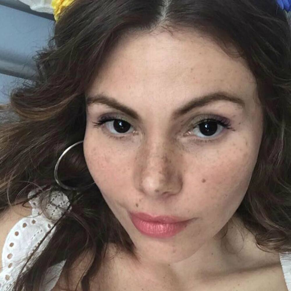 Meet your Posher, Cass